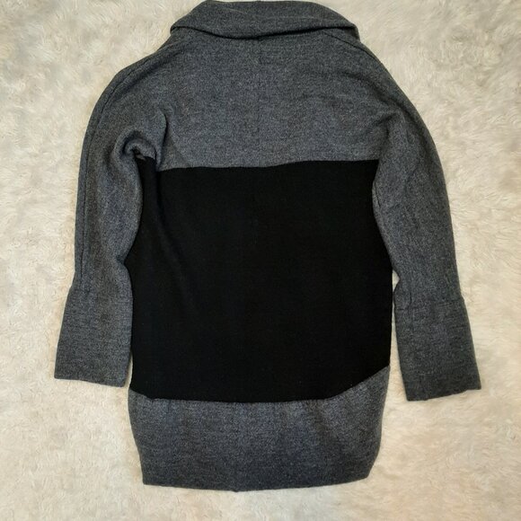 Marina Luna Women's Gray Black 100% Merino Wool Knit Cardigan Size S - Picture 3 of 7
